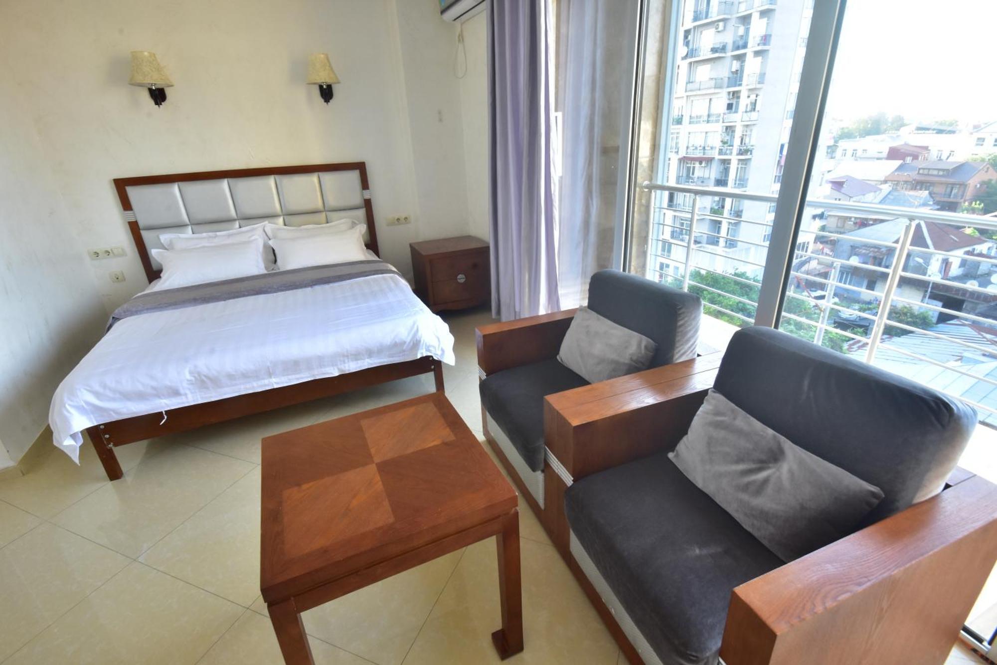 Hotel Chveni Sakhli Batumi Ngoại thất bức ảnh